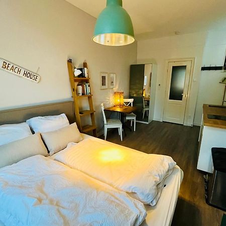 Studio En Deluxe Appartement Blueberry Зандфорт Экстерьер фото